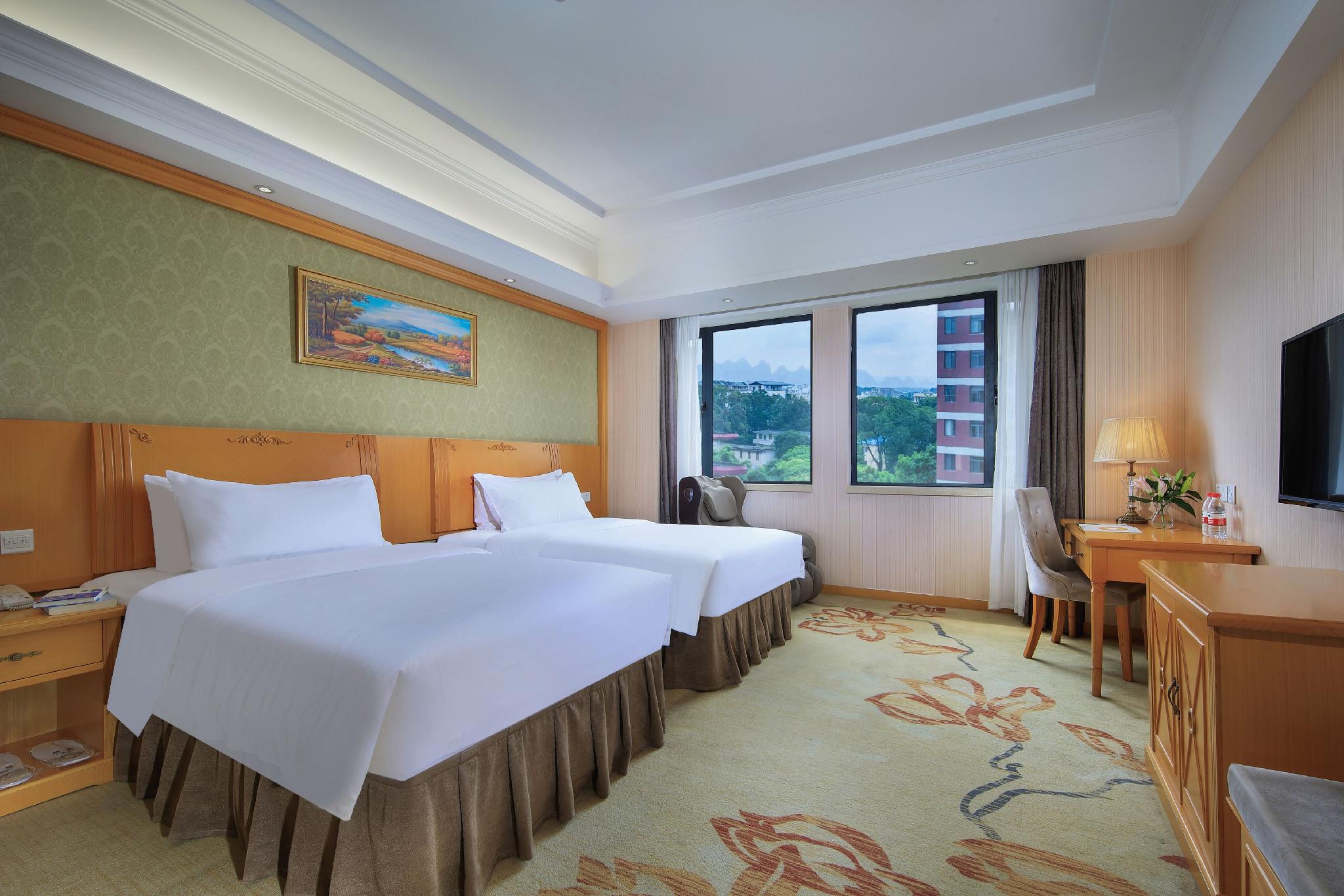 Vienna Hotel (Guilin Wanfu Square) 23/45