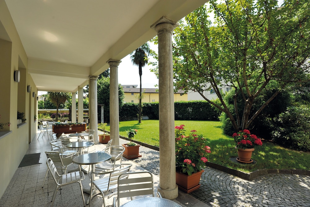 Youth Hostel Locarno 42/50