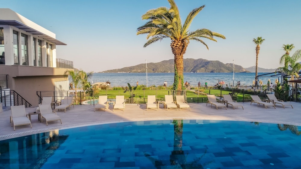 Premier Nergis Beach Hotel 45/50