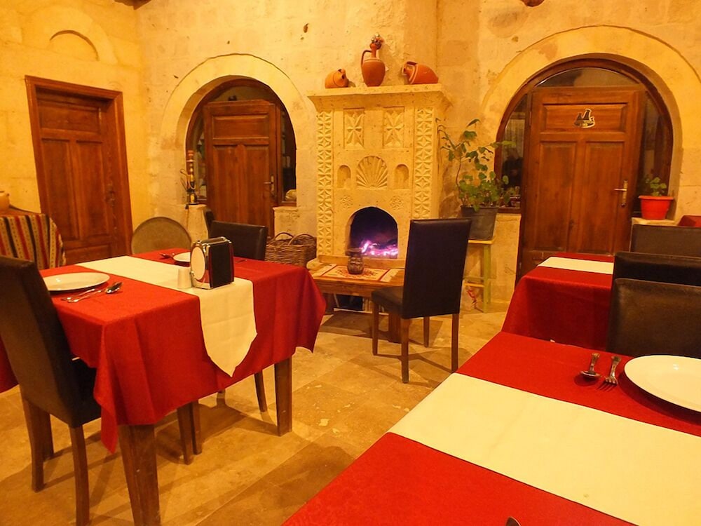 Dilek Tepesi Cave Hotel 24/36