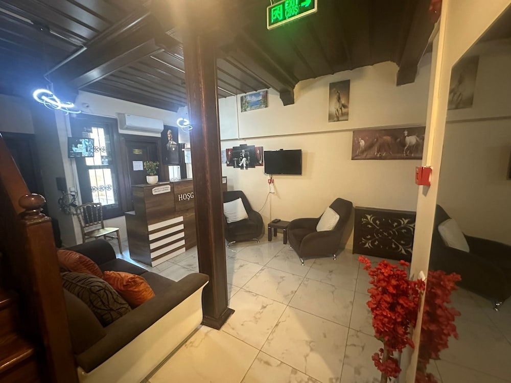 Guner Hotel 30/42