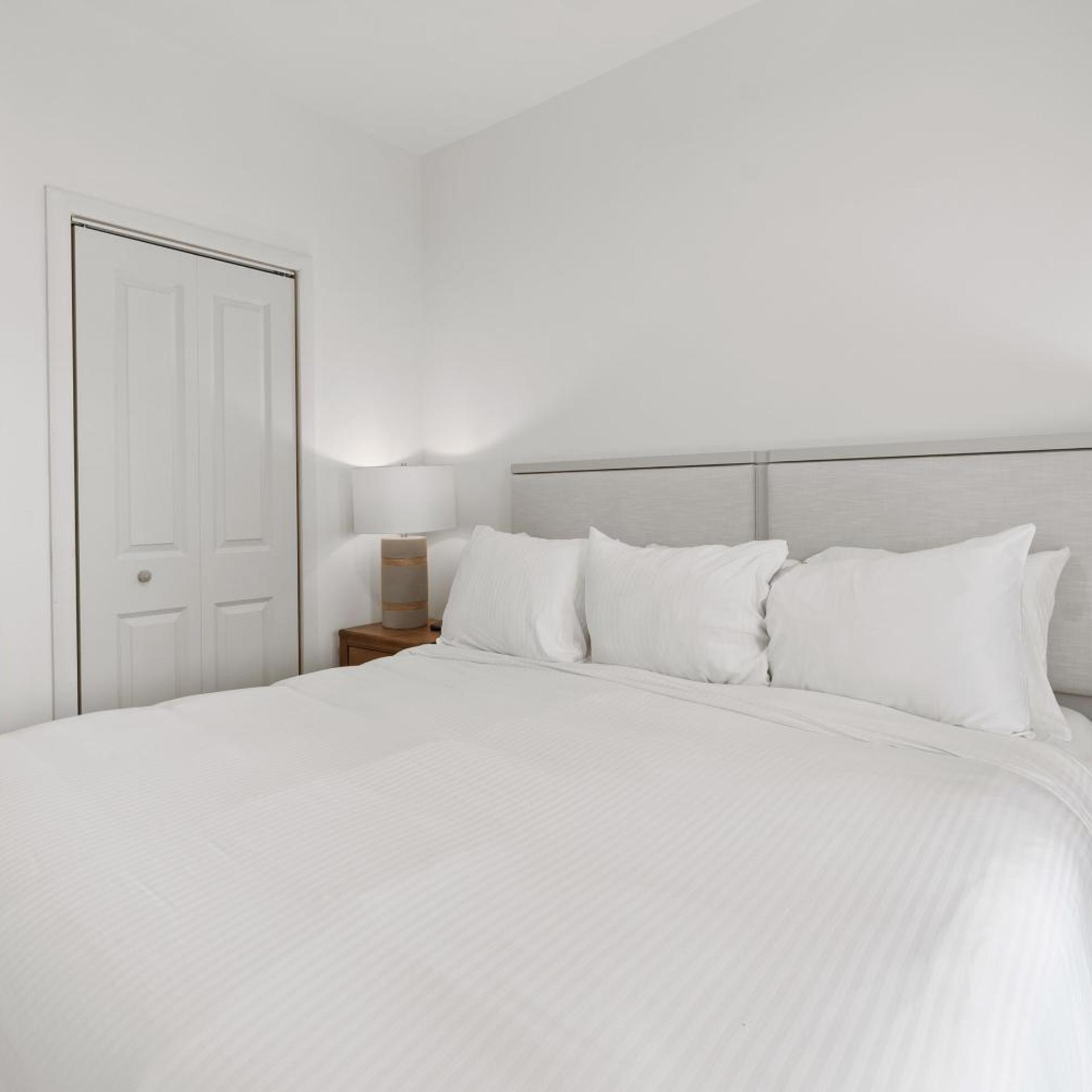 جناح بغرفة نوم واحدة