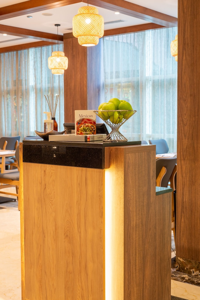 Novotel Cairo El Borg Hotel 12/73