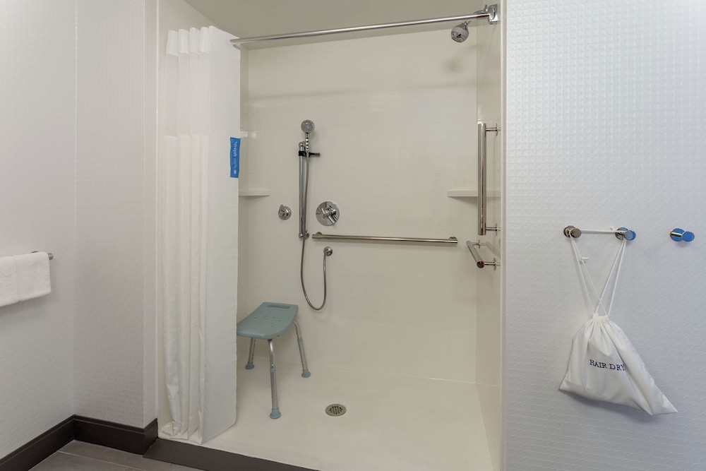 Hampton Inn & Suites Burlington IA 17/46
