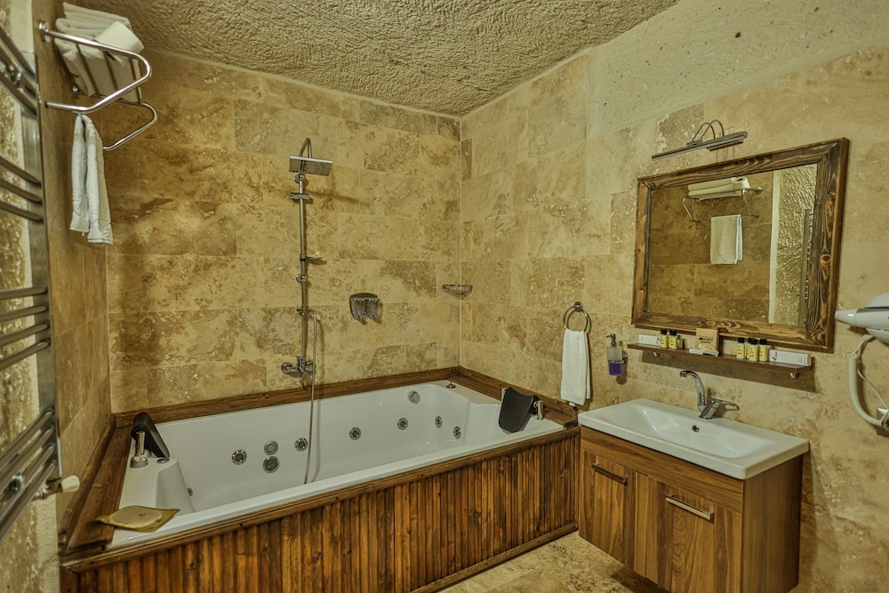 Caveadocia Stone Cave Hotel 22/36