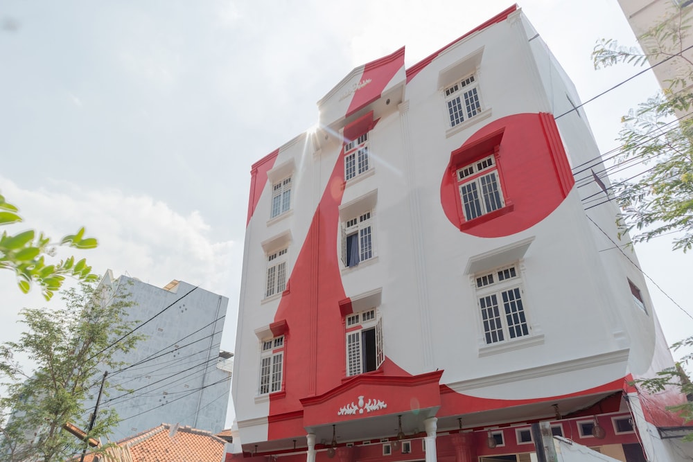OYO 1111 Passer Baroe Inn 1/26