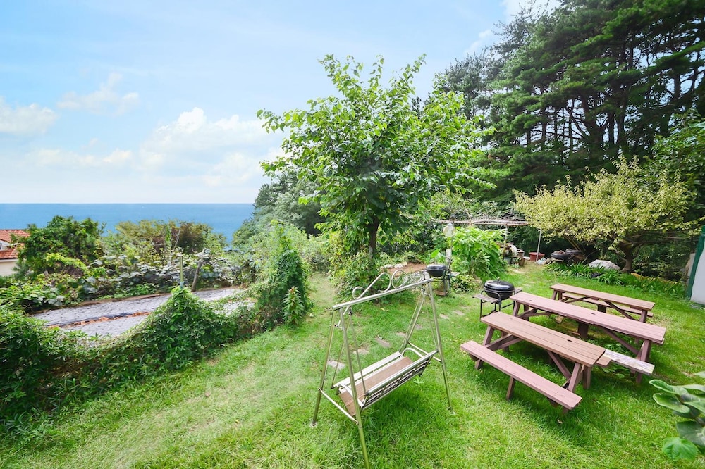 Geoje Blue Neoul Pension 41/50