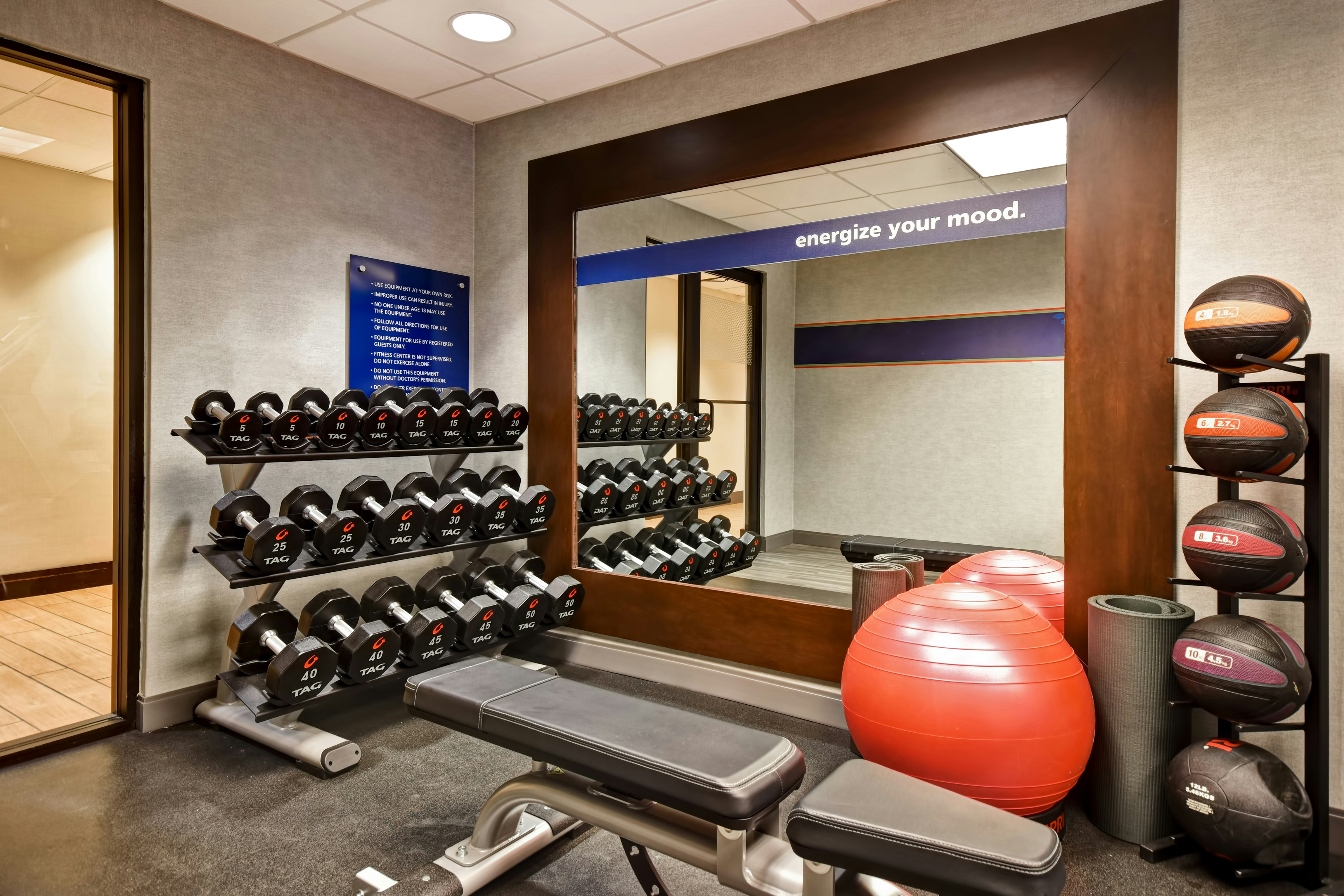 Hampton Inn Atlanta-Mall Of Georgia 28/50