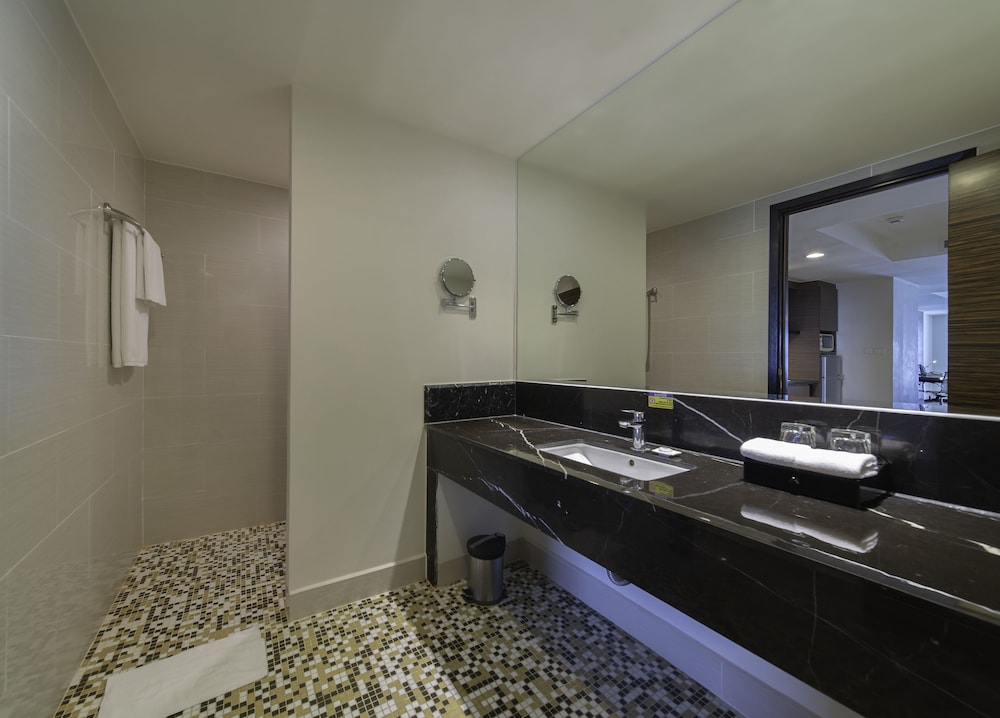 Havana Nha Trang Hotel 48/49