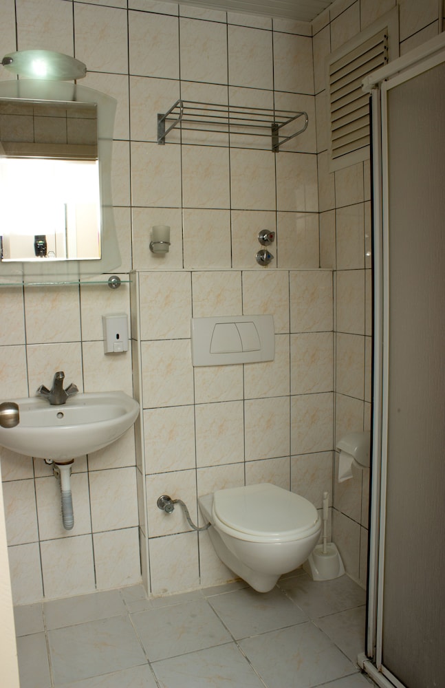 Ares Dream Hotel 50/50
