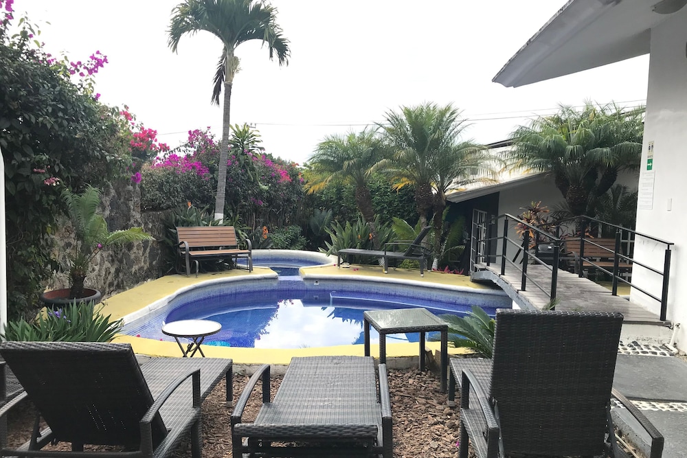 Hotel VF Cuernavaca 15/19