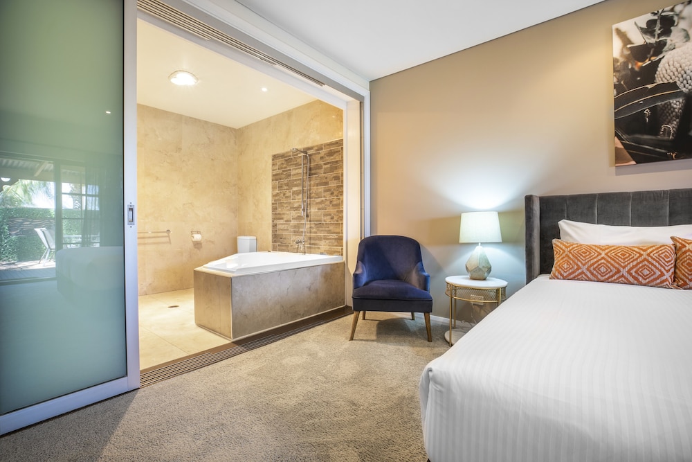 Macquarie Inn 30/66
