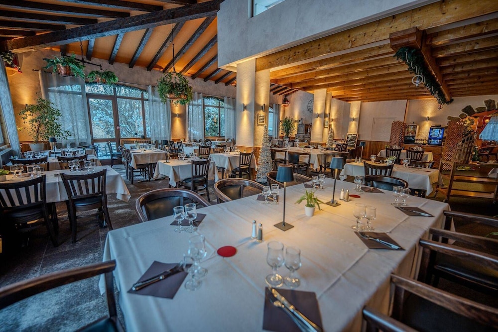 Hôtel Du Centre 34/50