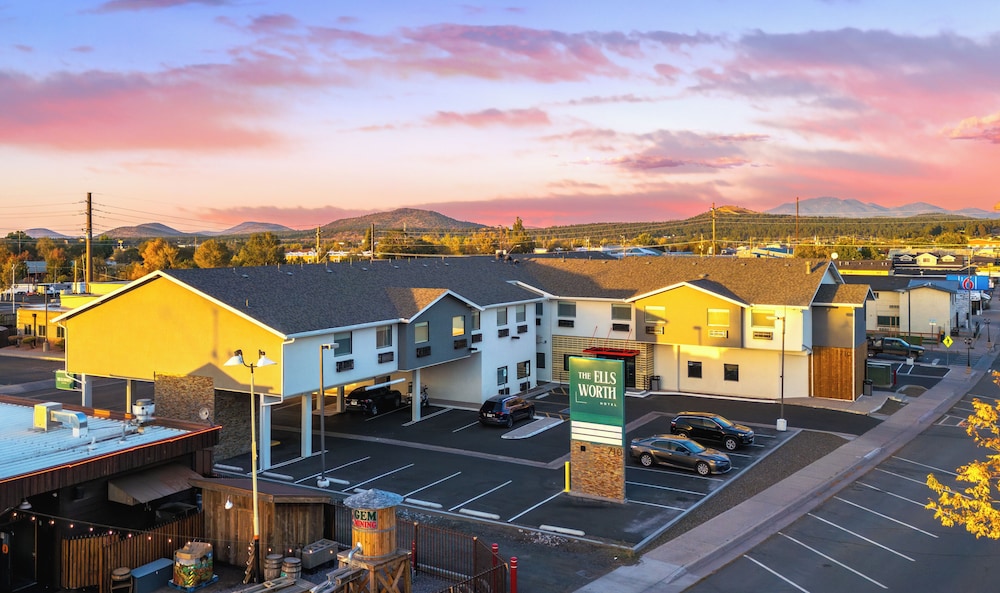 The Ellsworth Hotel, an Ascend Collection Hotel 1/59