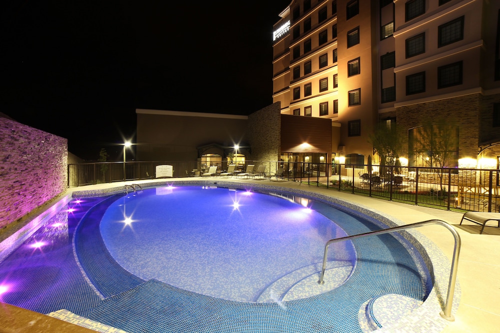 Staybridge Suites CHIHUAHUA 1/73