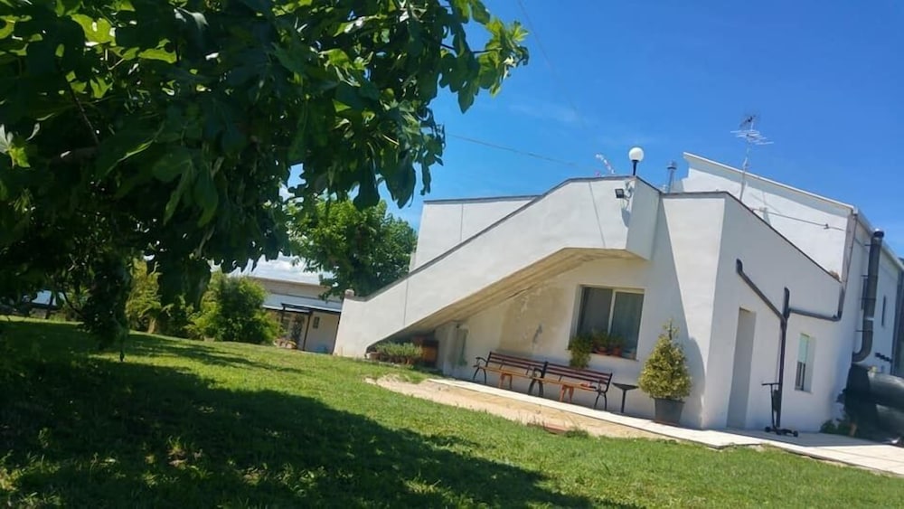 Il Giardino Fra Gli Ulivi 47/56