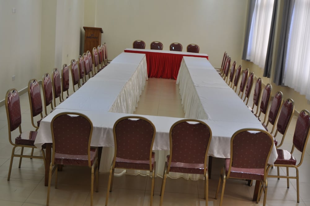 Peaks Hotel Limited 29/40
