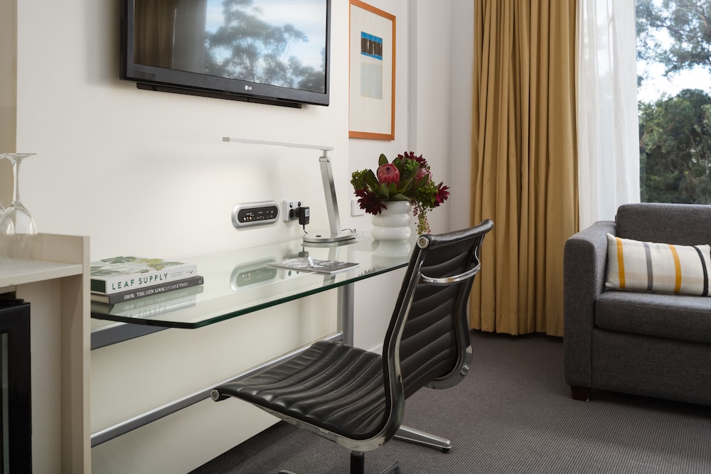 Rydges Bankstown 40/46