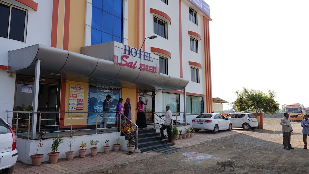 Hotel Sai Shraddha 22/26