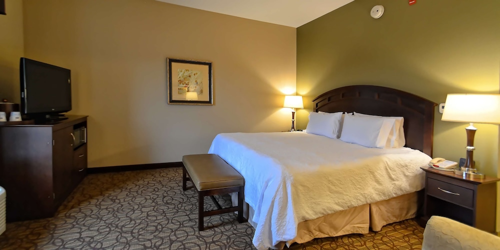 Hampton Inn Geneseo 10/54