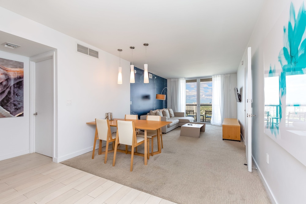 Private Ocean Luxury Condos at Beachwalk 29/50
