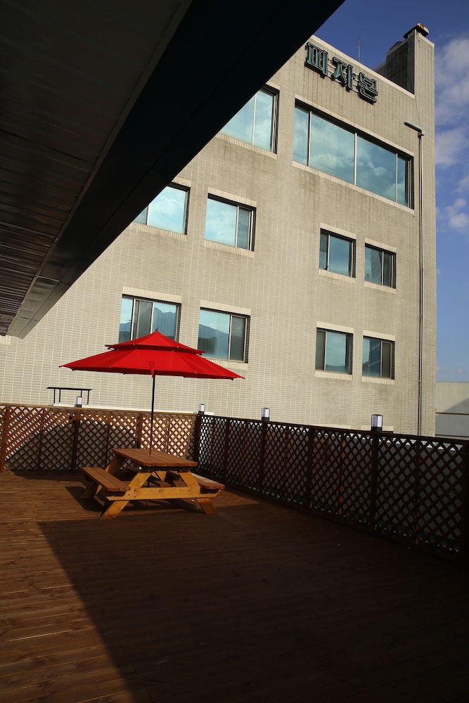 Ekonomy Hotel Gumi 4/30