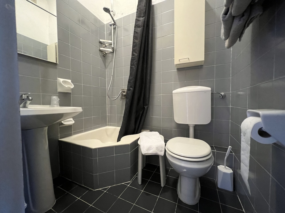 Hotel Villani 48/50