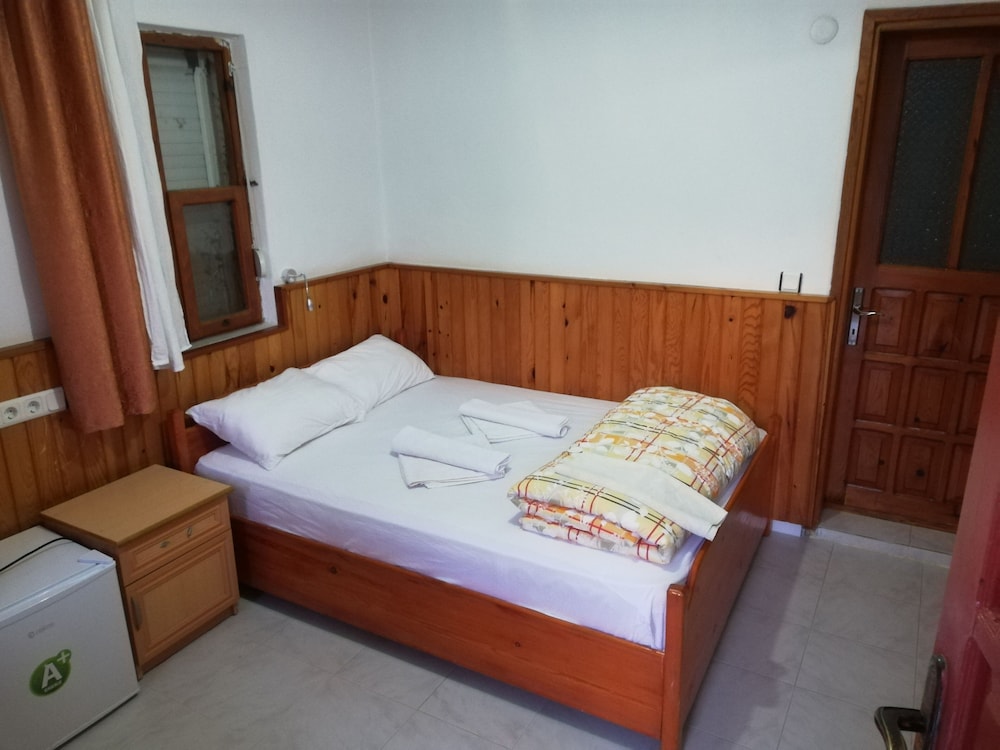 Ugur Pansiyon Çirali 9/50