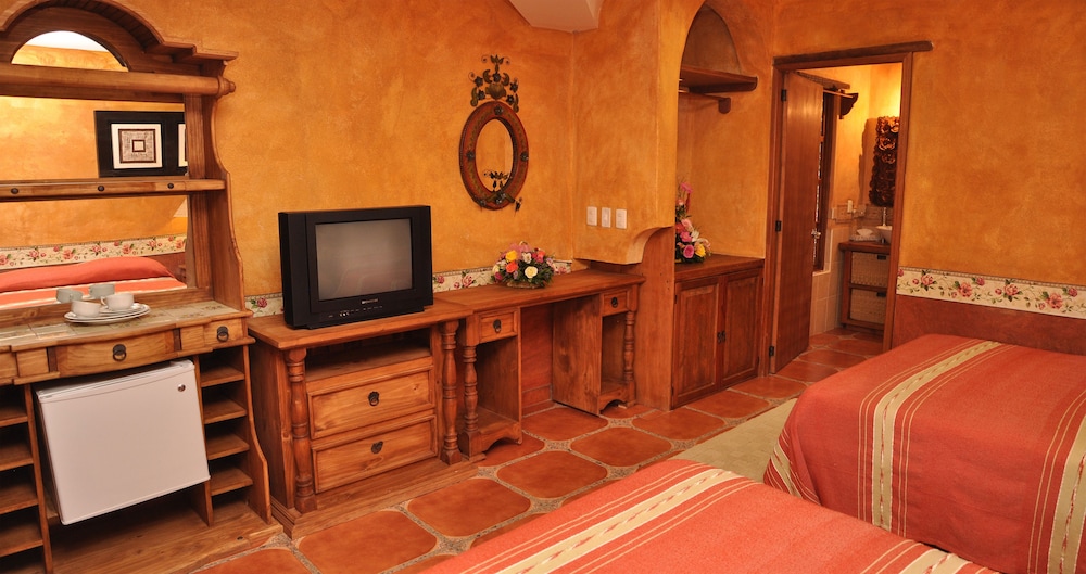 Eco Hotel Ixhi 59/74