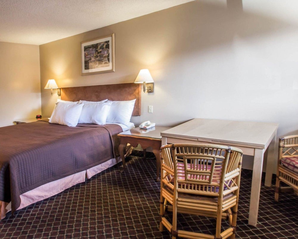 Rodeway Inn Apopka 21/46
