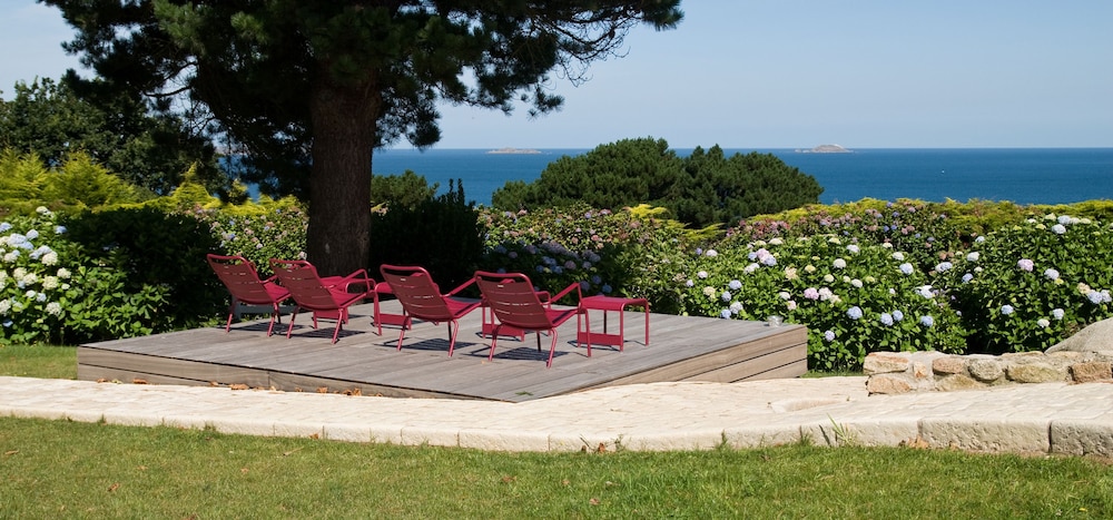 Hotel Les Costans the Originals Relais 31/50
