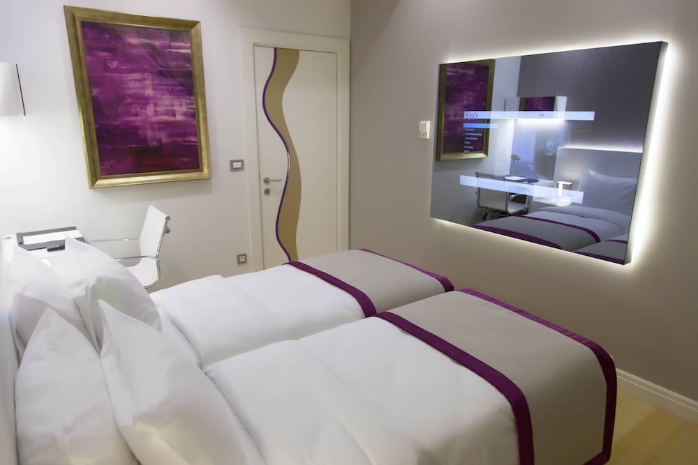 شقة بريميوم بسرير كوين وسريرين فرديين بإطلالة على المدينة بغرفتي نوم بمطبخ، The Leos Residence 6/7