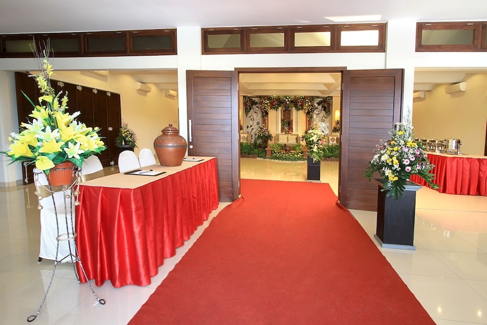Maesa Hotel 2/22