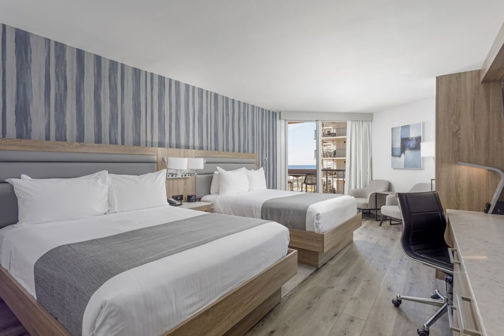 غرفة قياسية بسريرين كوين، Perdido Beach Resort 3/7
