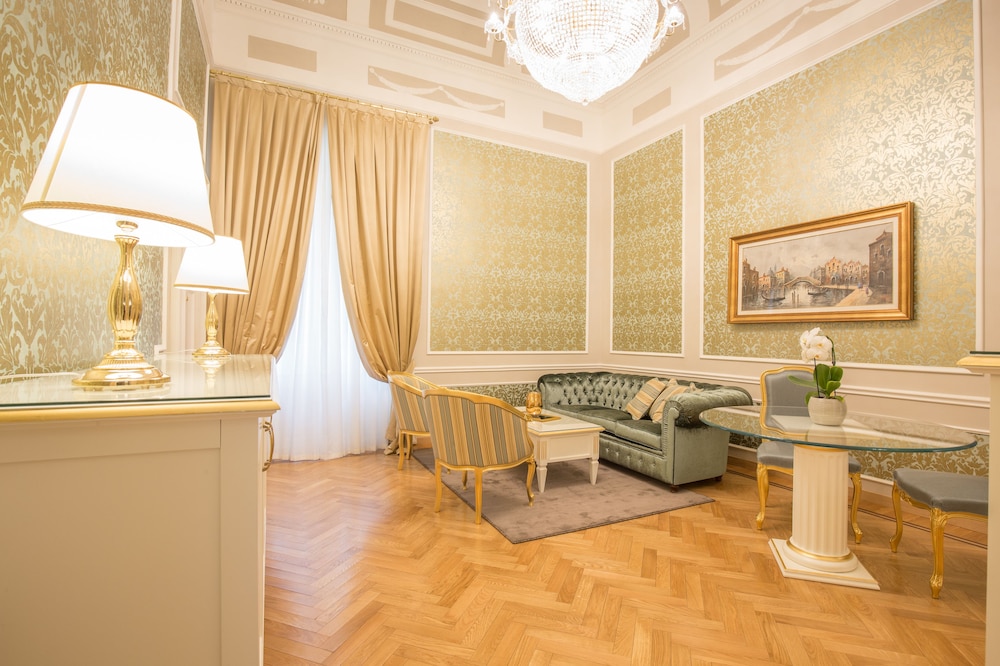 Palazzo Monga Boutique Guesthouse 38/66