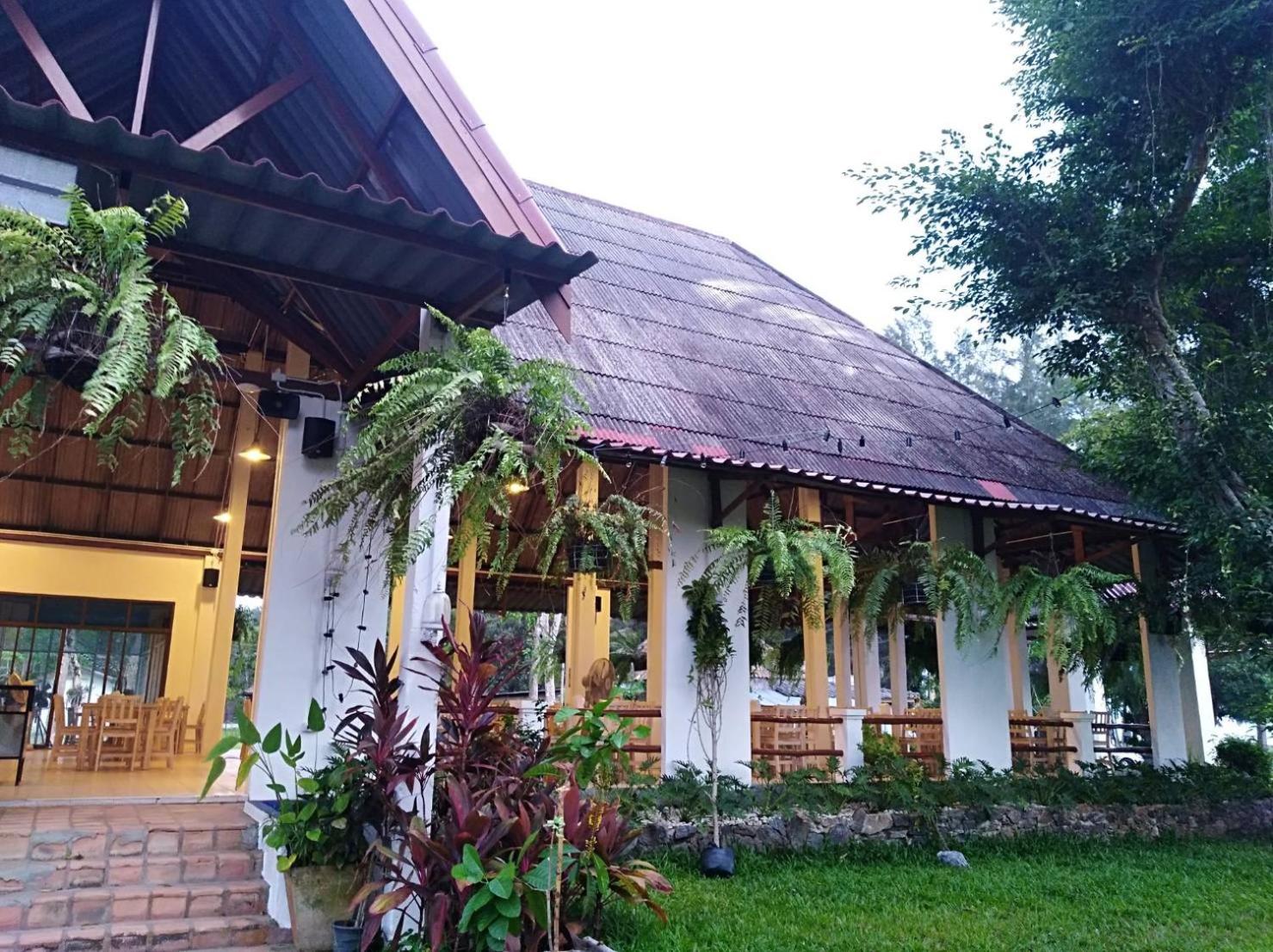Lay Trang Resort 4/52
