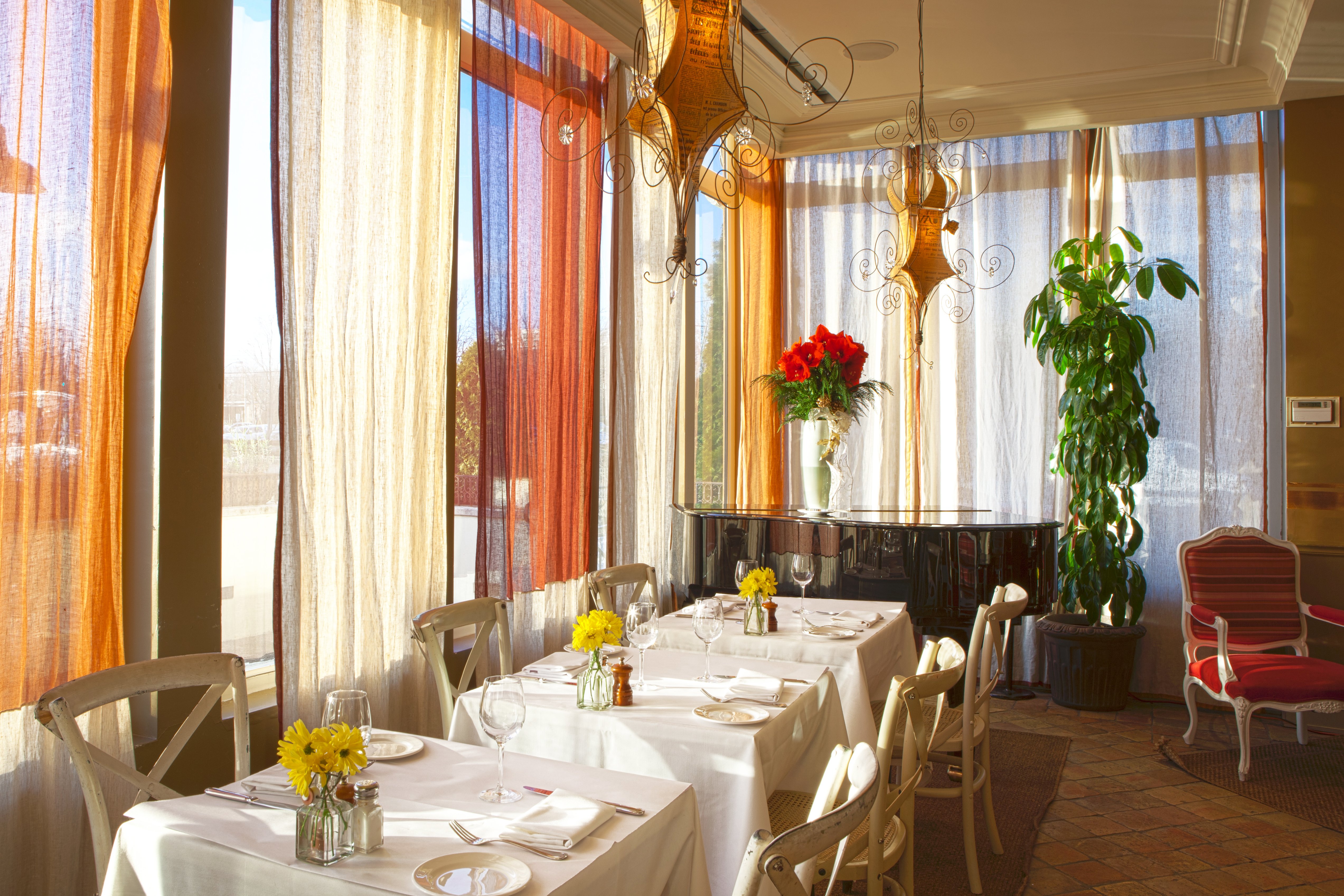 Delamar Greenwich Harbor 46/58