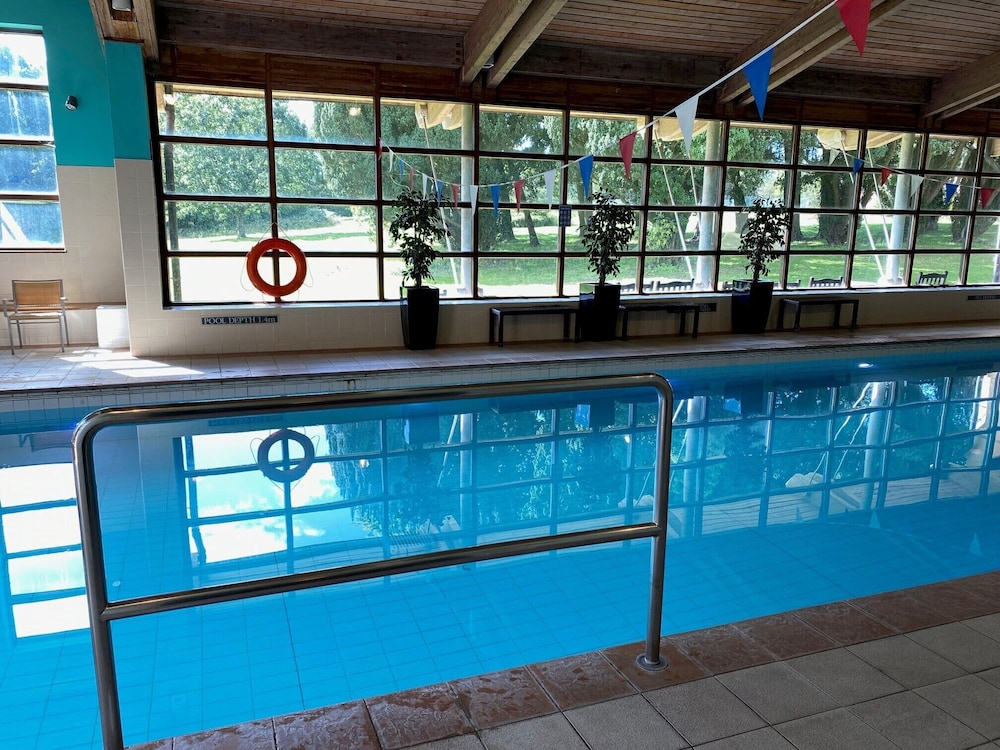 Denham Grove 20/50