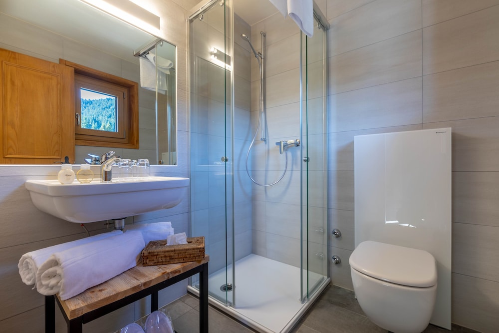 VIU Hotel Villars 50/50