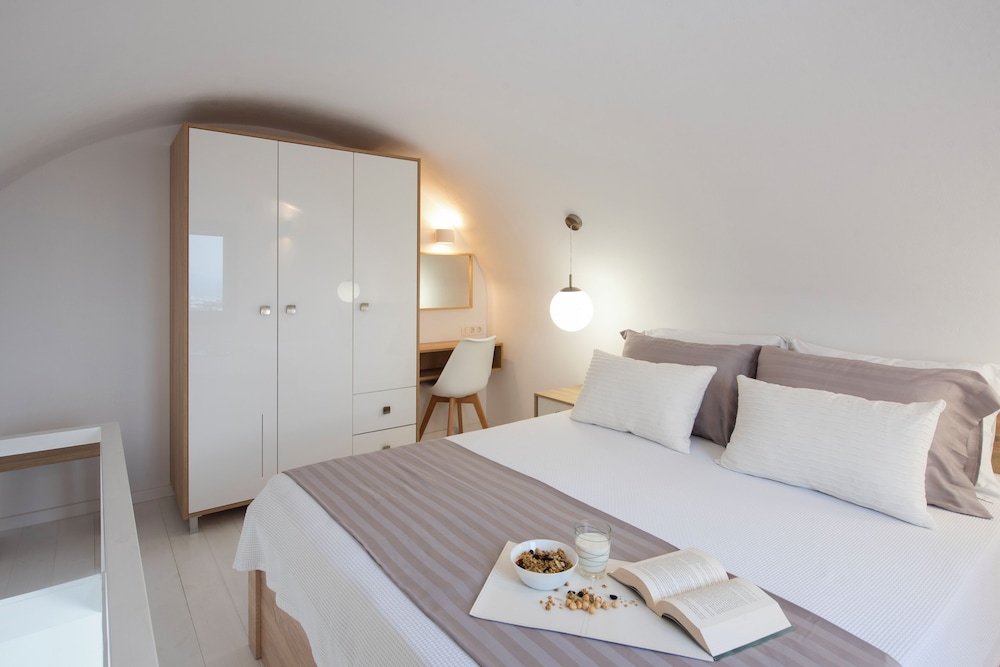 White Orchid Luxury Suites 10/50