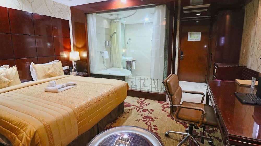 غرفة تنفيذية بسرير مزدوج بجاكوزي، Skycity Hotel 7/10