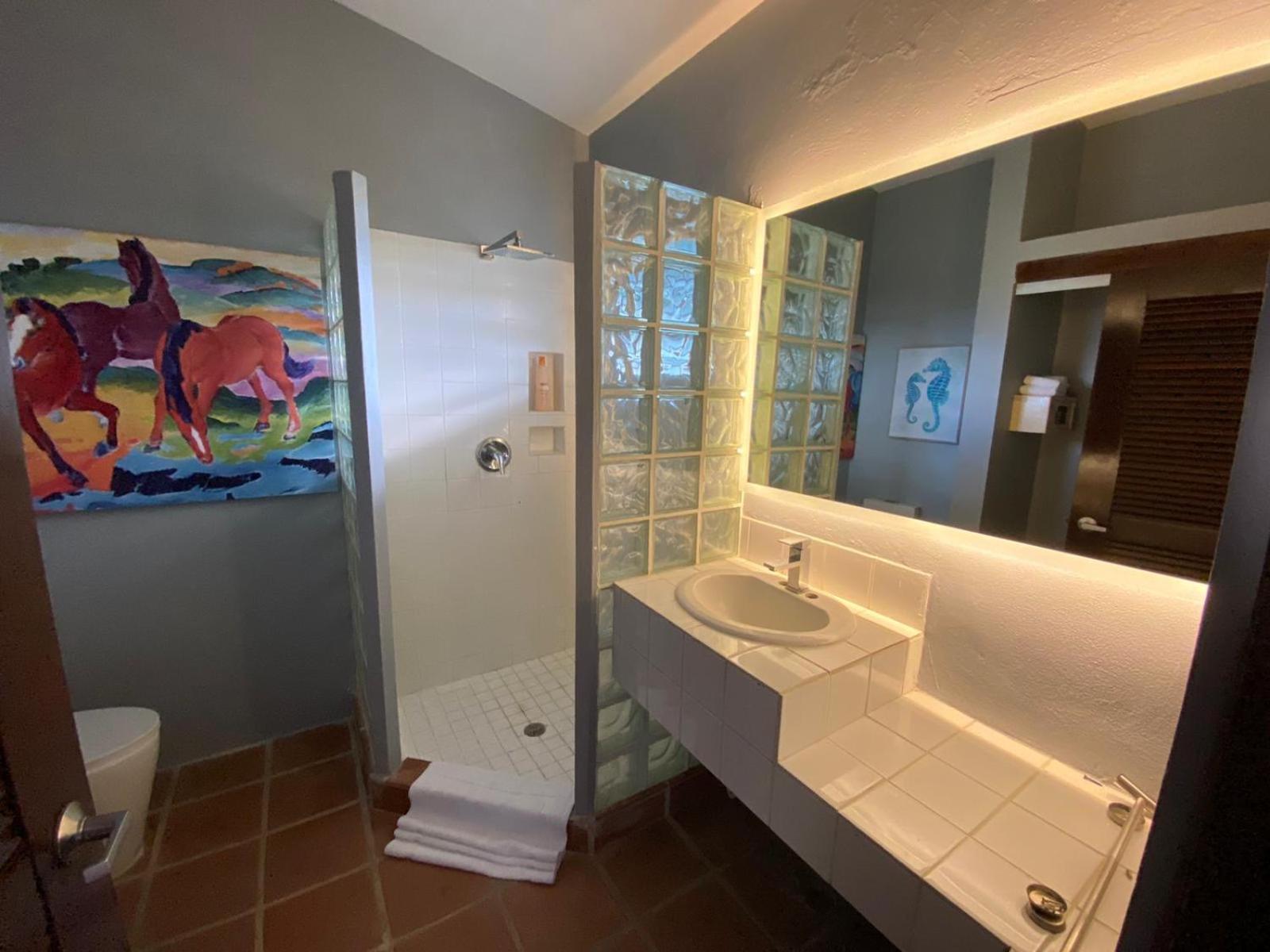 Blue Horizon Boutique Resort 51/53