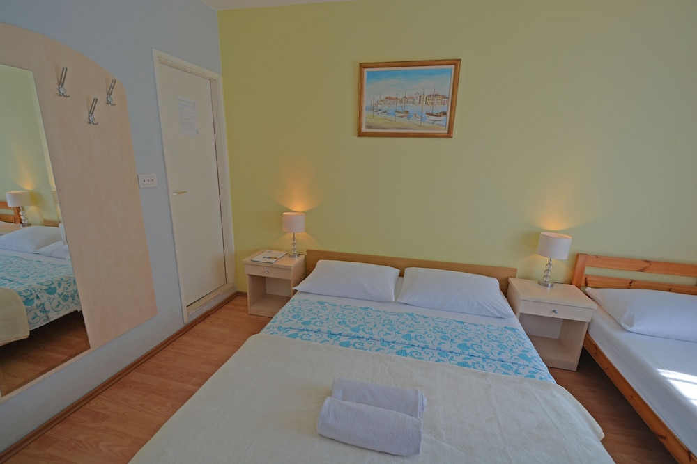 ROOMS SUNCE ISLAND RESIDENCE 11/50