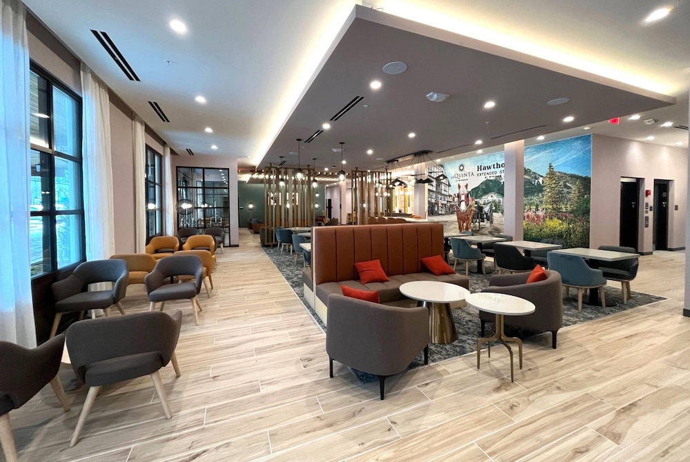 Hawthorn Extended Stay by Wyndham Leavenworth 46/61