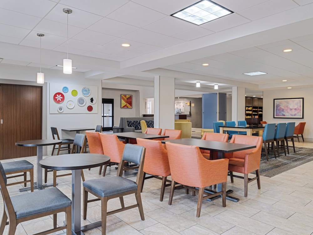 Holiday Inn Express Suites Augusta West Ft Gordon Area 56/69