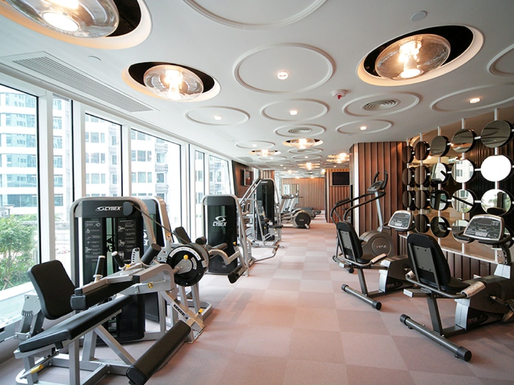 Kowloon Harbourfront Hotel 25/48