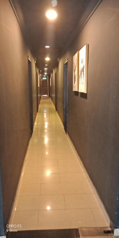 T Hotel 45/47