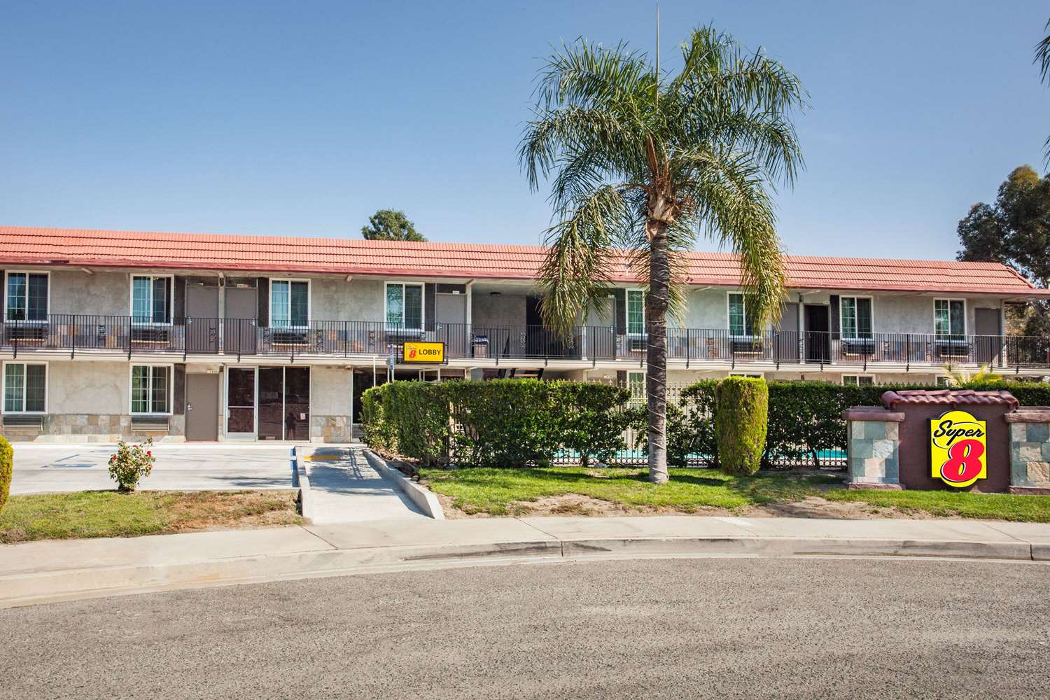Super 8 By Wyndham Redlands/San Bernardino 22/25