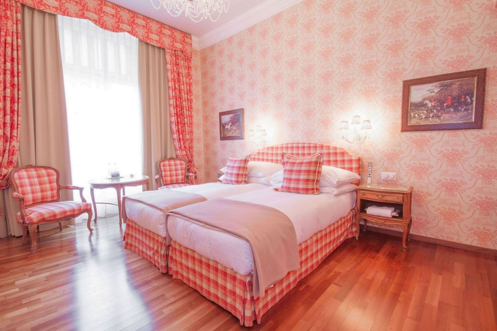 Hotel Europe 5/44