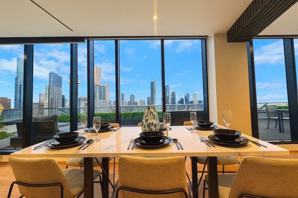 Aura On Flinders Serviced Apartment 58/78